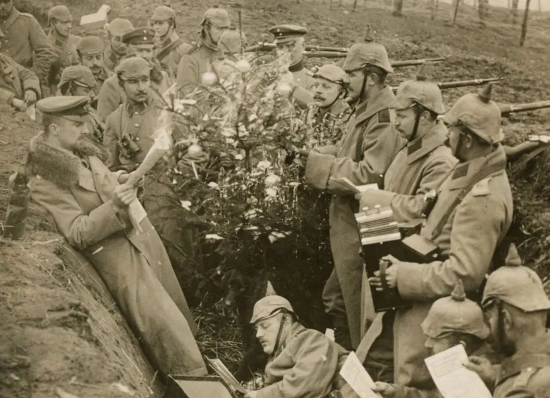19 Mind-Blowing Historical Events That Defied Reality