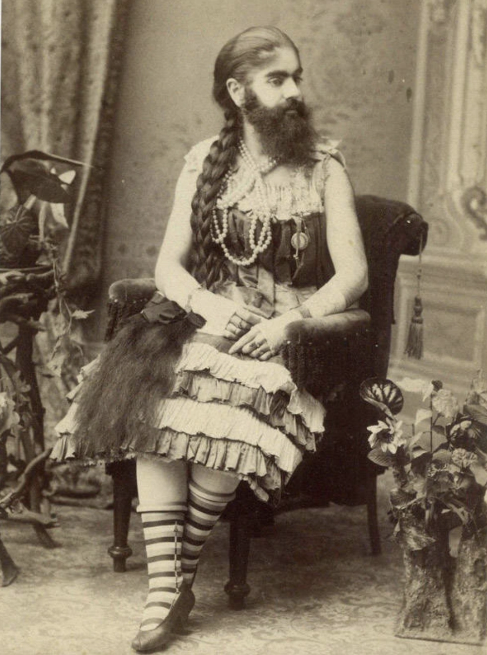 Step Right Up: A Collection of 24 Nostalgic Images Featuring Carnival and Circus Performances