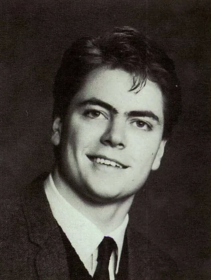 20 Mind-Blowing Celebrity Yearbook Pictures