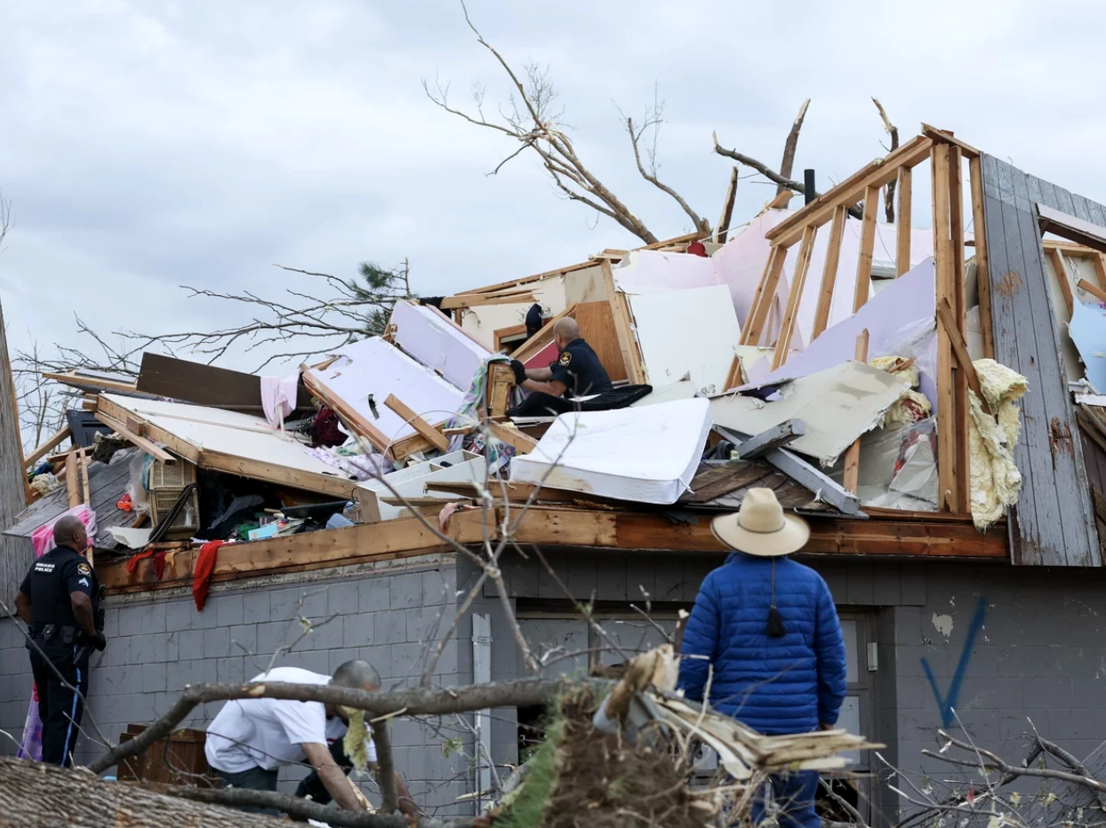 20 Chilling Images of the Recent Tornado Outbreak