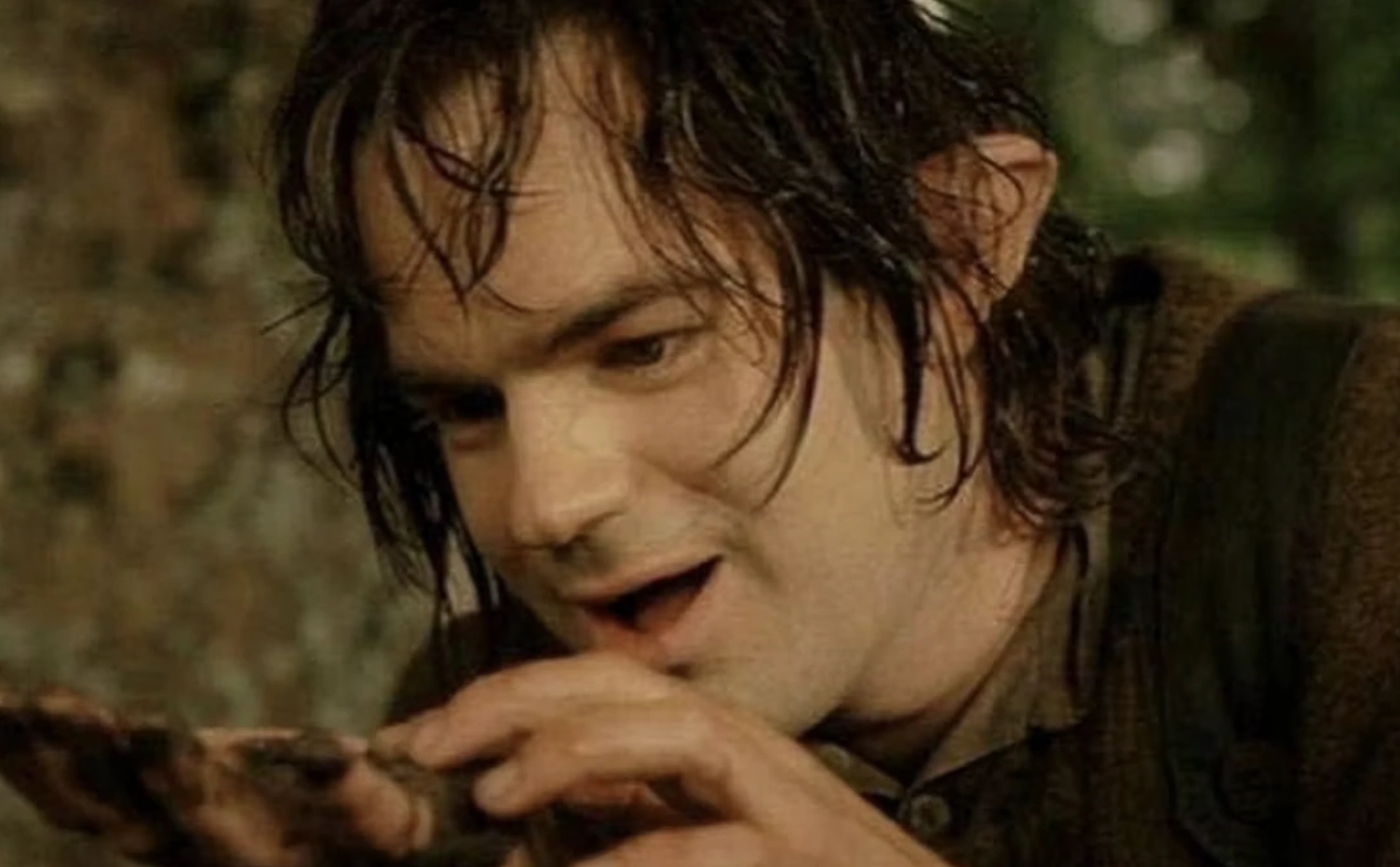 18 Intriguing Hidden Gems in Films That You Might Miss With Just One Blink