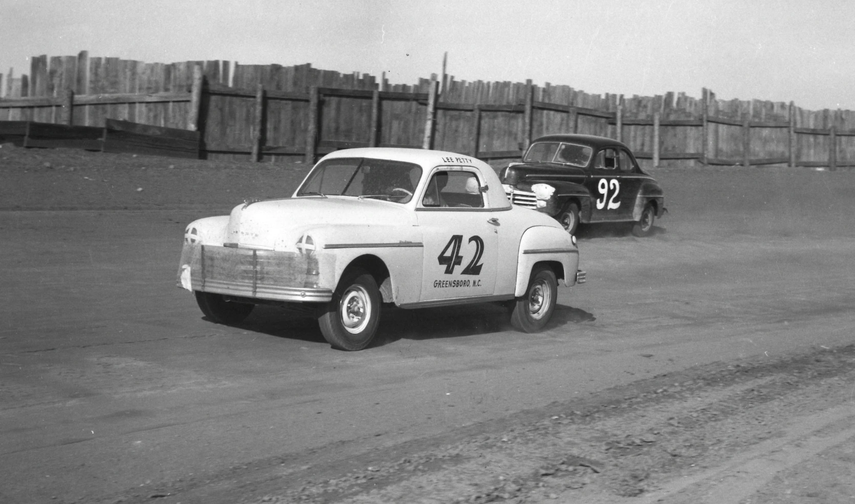 20 Vintage Raceway Photos Packed with Energy