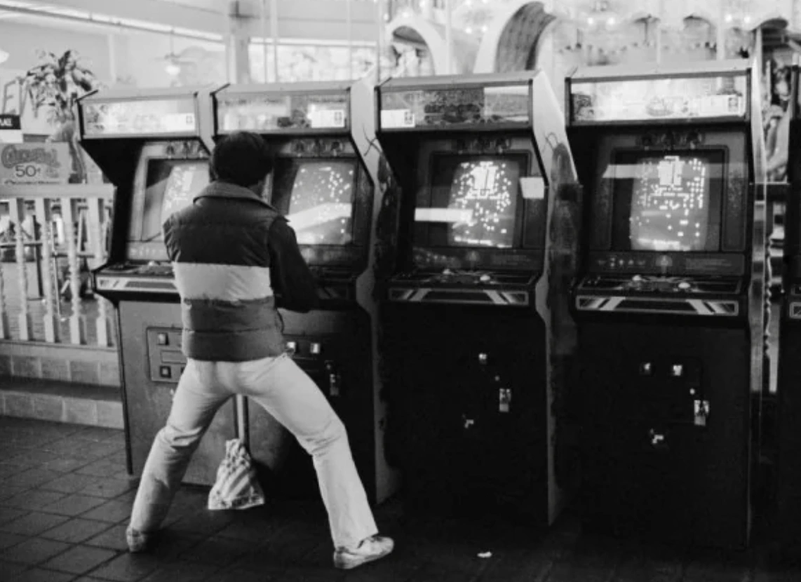 26 Classic Arcade Photos That Deserve a Top Score