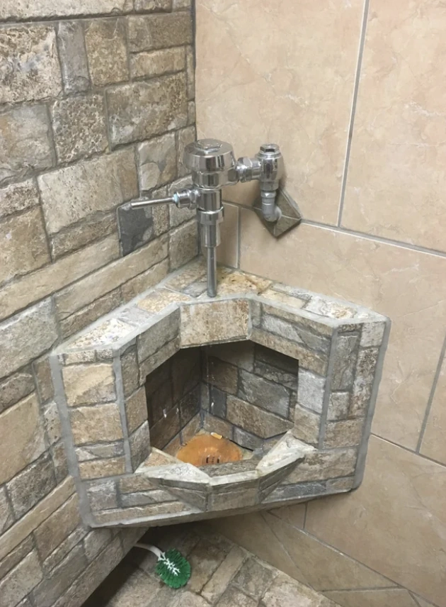 37 Quirky Toilets We'd Love to Use for a Tipsy Tinkle