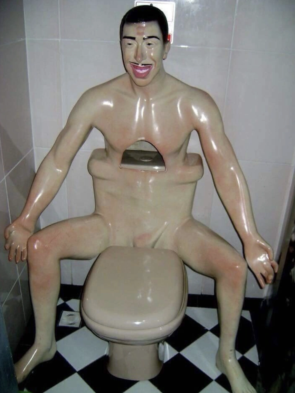 37 Quirky Toilets We'd Love to Use for a Tipsy Tinkle