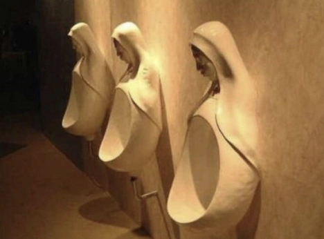 37 Quirky Toilets We'd Love to Use for a Tipsy Tinkle