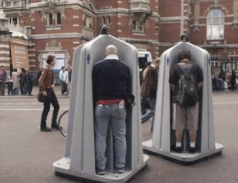 37 Quirky Toilets We'd Love to Use for a Tipsy Tinkle