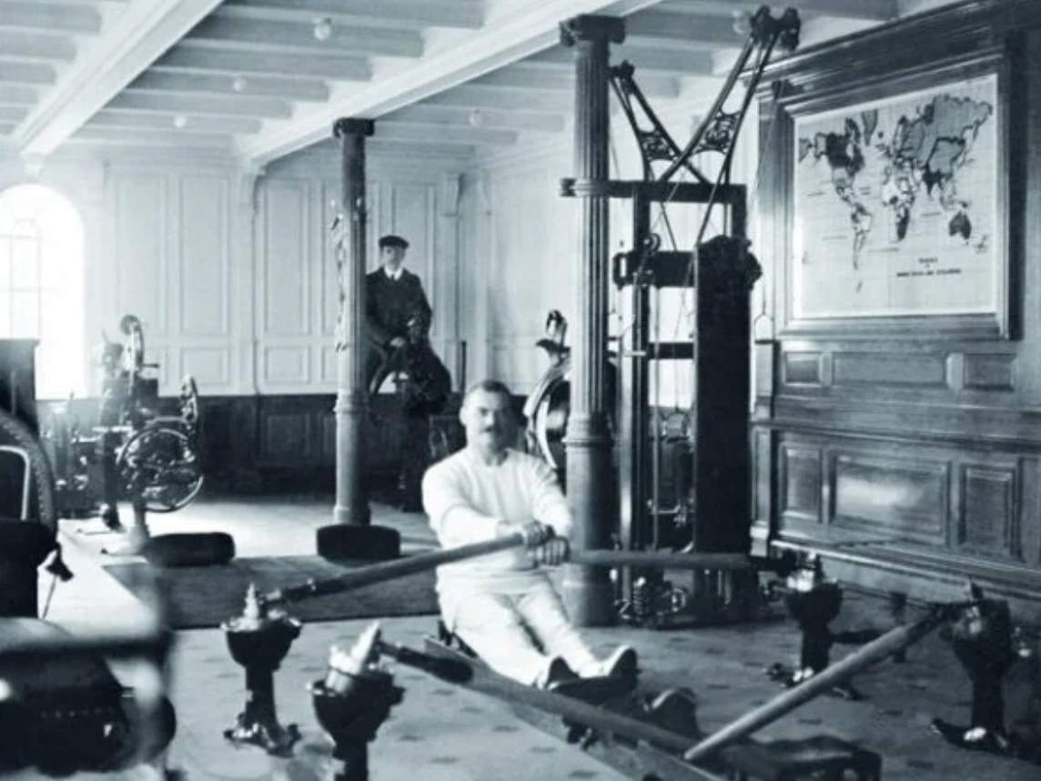 25 Throwback Gym Bros Captured in Sweaty Snapshots