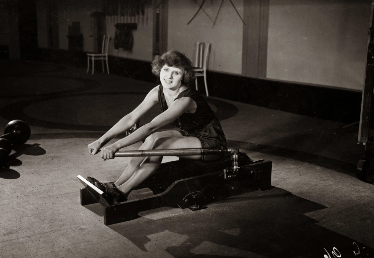 25 Throwback Gym Bros Captured in Sweaty Snapshots