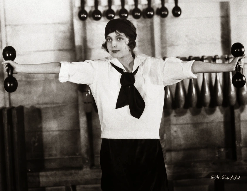 25 Throwback Gym Bros Captured in Sweaty Snapshots