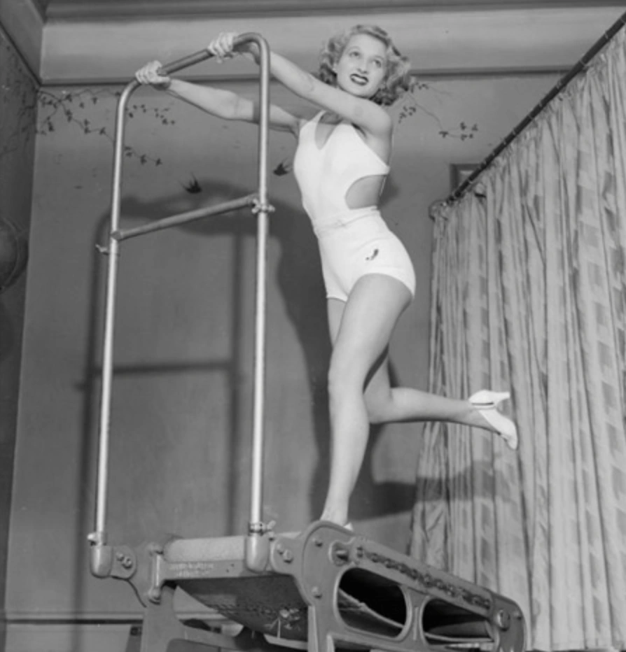 25 Throwback Gym Bros Captured in Sweaty Snapshots