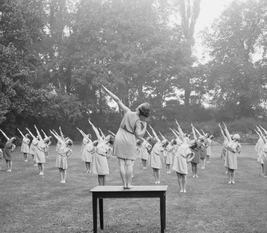 25 Throwback Gym Bros Captured in Sweaty Snapshots