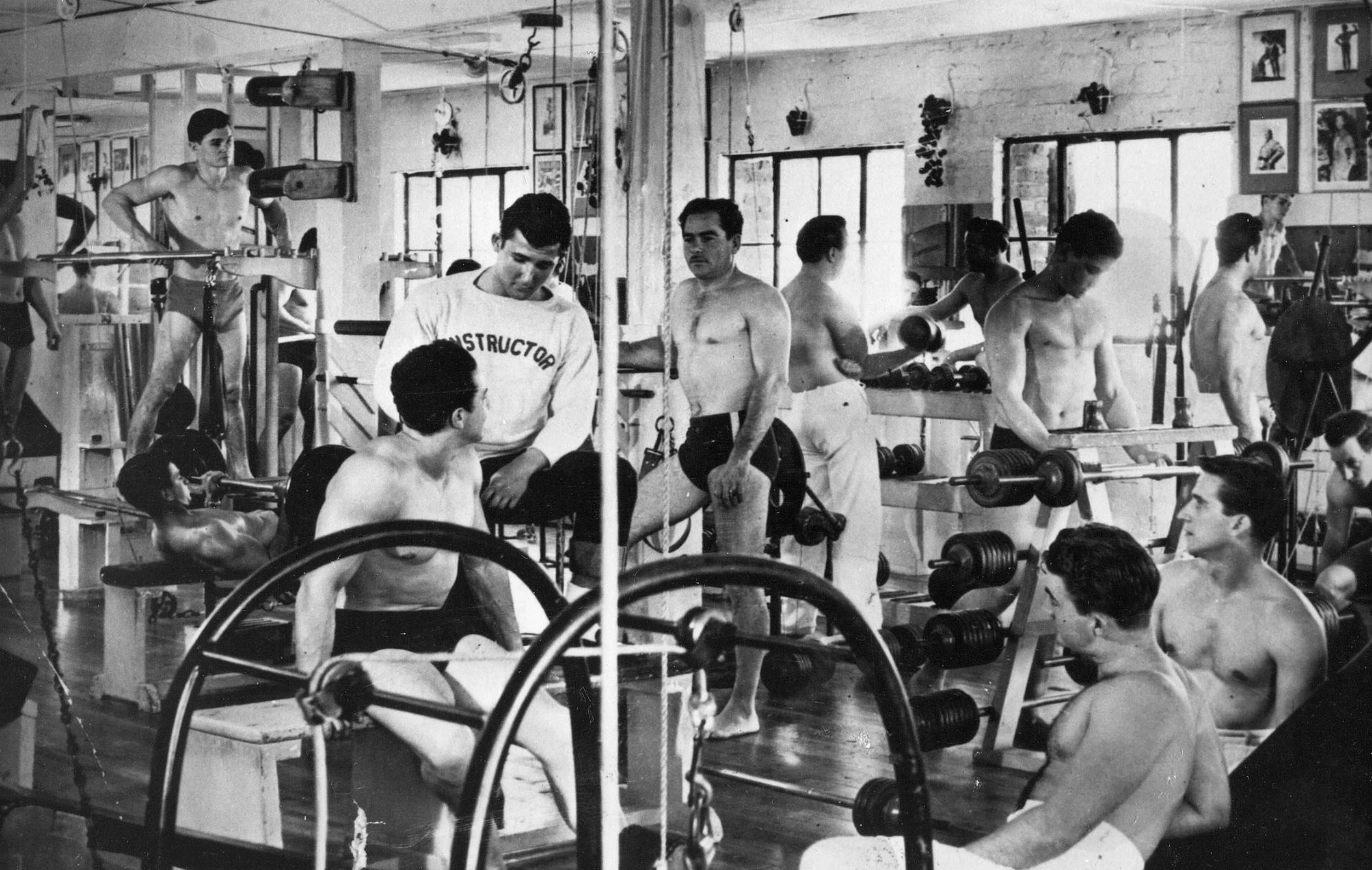 25 Throwback Gym Bros Captured in Sweaty Snapshots