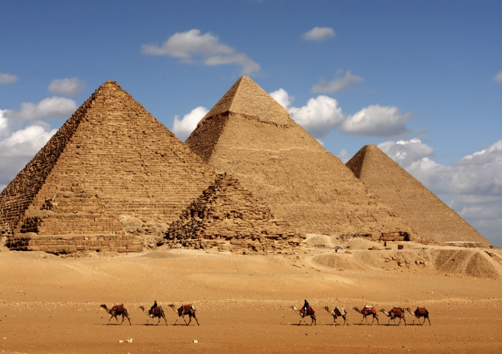 8 Unbunked Theories About the Great Pyramid
