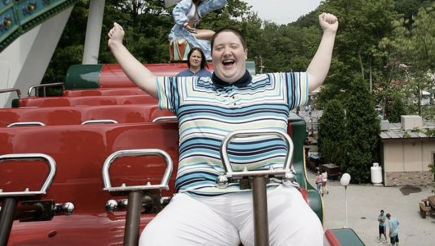 13 Individuals Who Found Love and Tied the Knot with Inanimate Objects