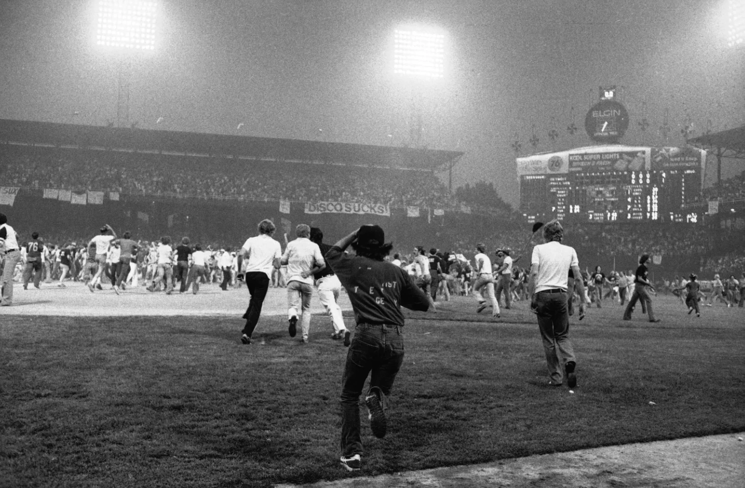 20 Mind-Blowing Images from the Chaos of 'Disco Demolition Night'