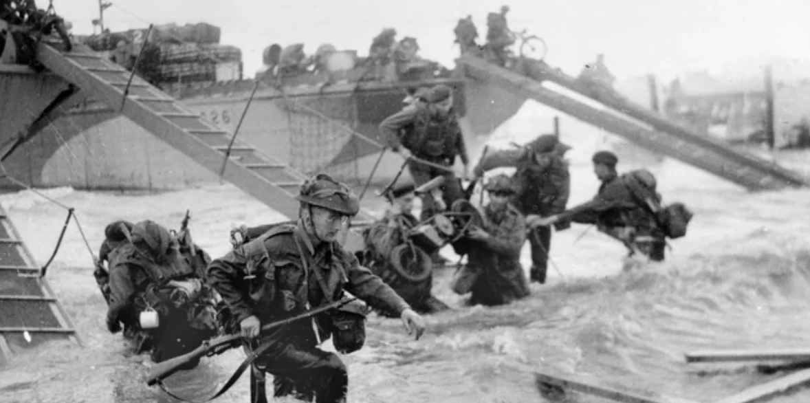 26 Powerful Images from D-Day That Demand Reflection