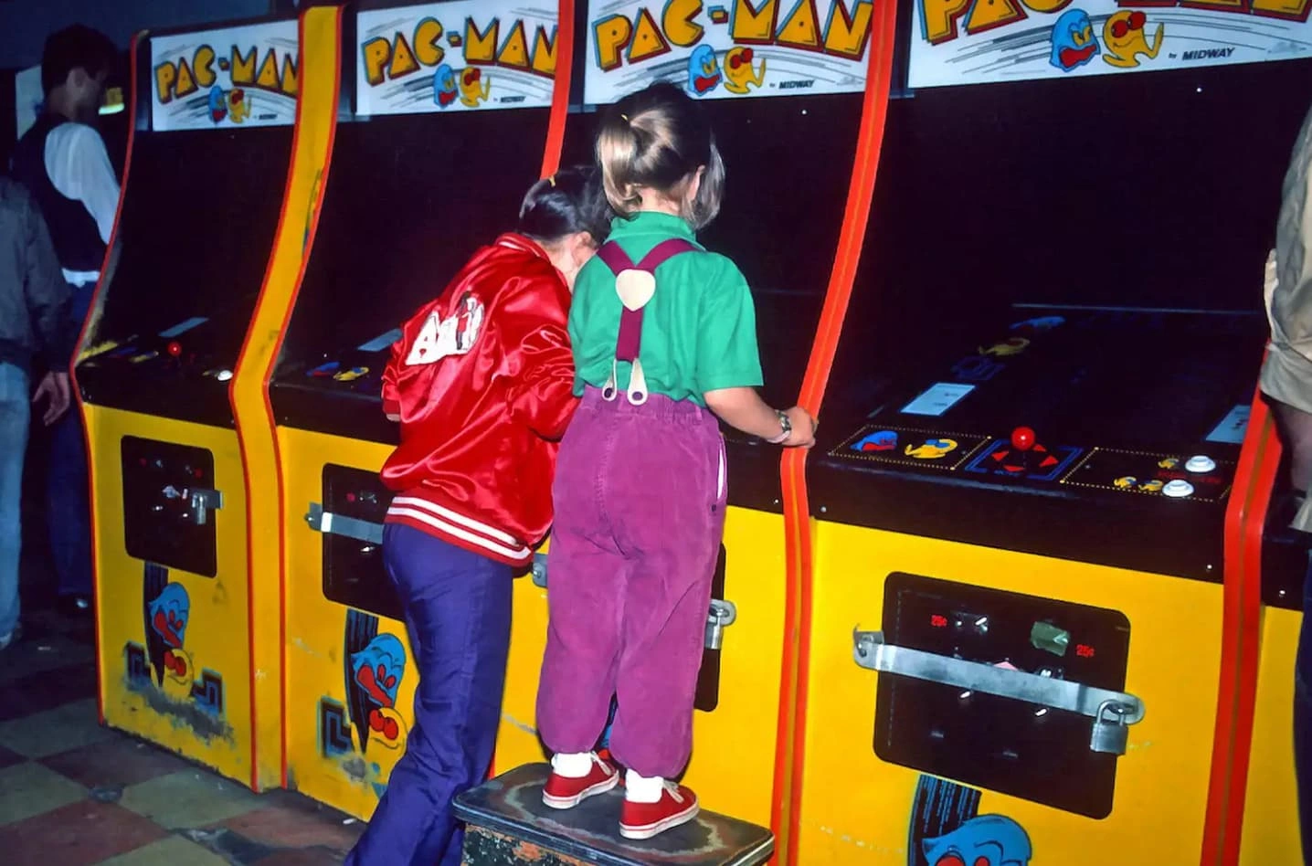 14 Throwback Photos of Pac-Man Mania