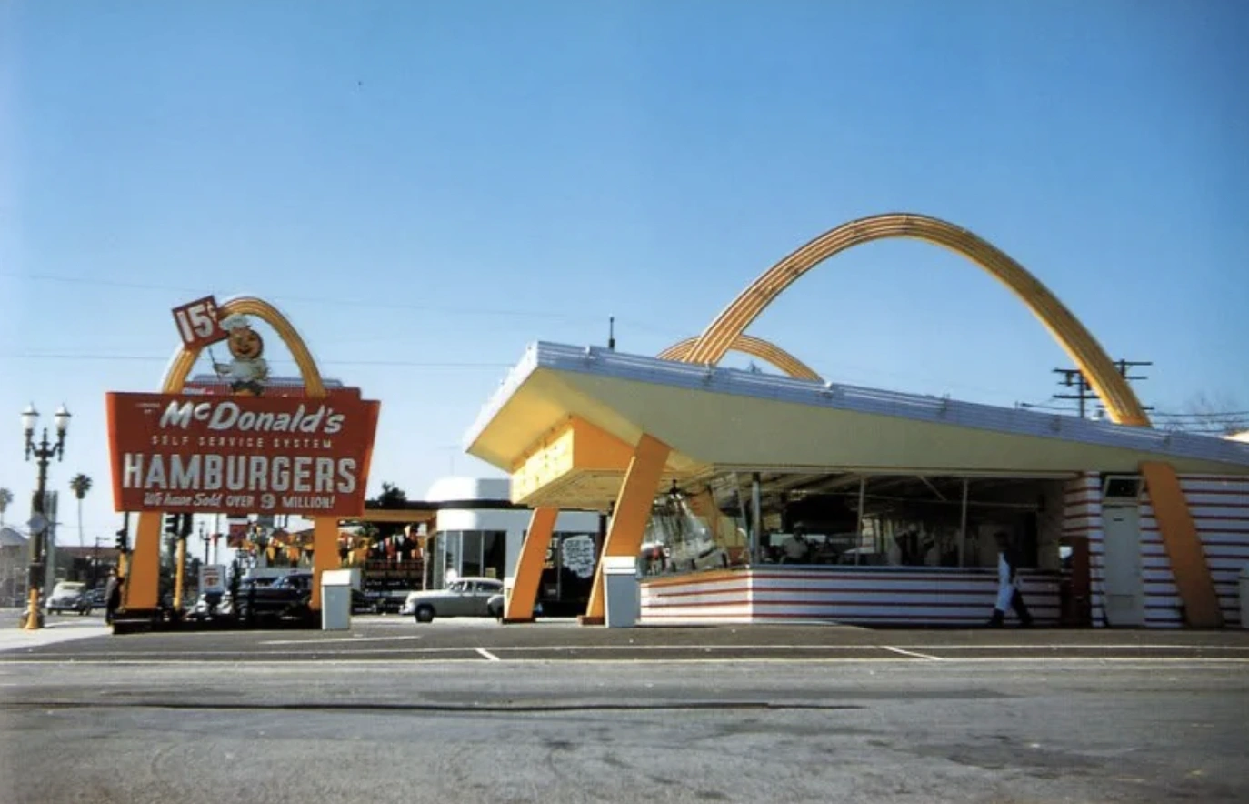 24 Throwback Fast Food Restaurant Photos to Satisfy Your Nostalgic Cravings