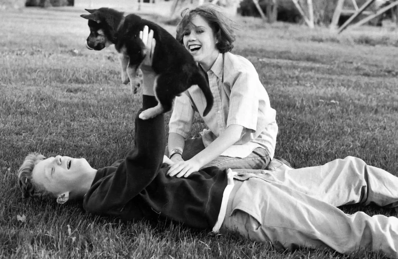 22 Vintage Photos of the Brat Pack at the Peak of Their Fame