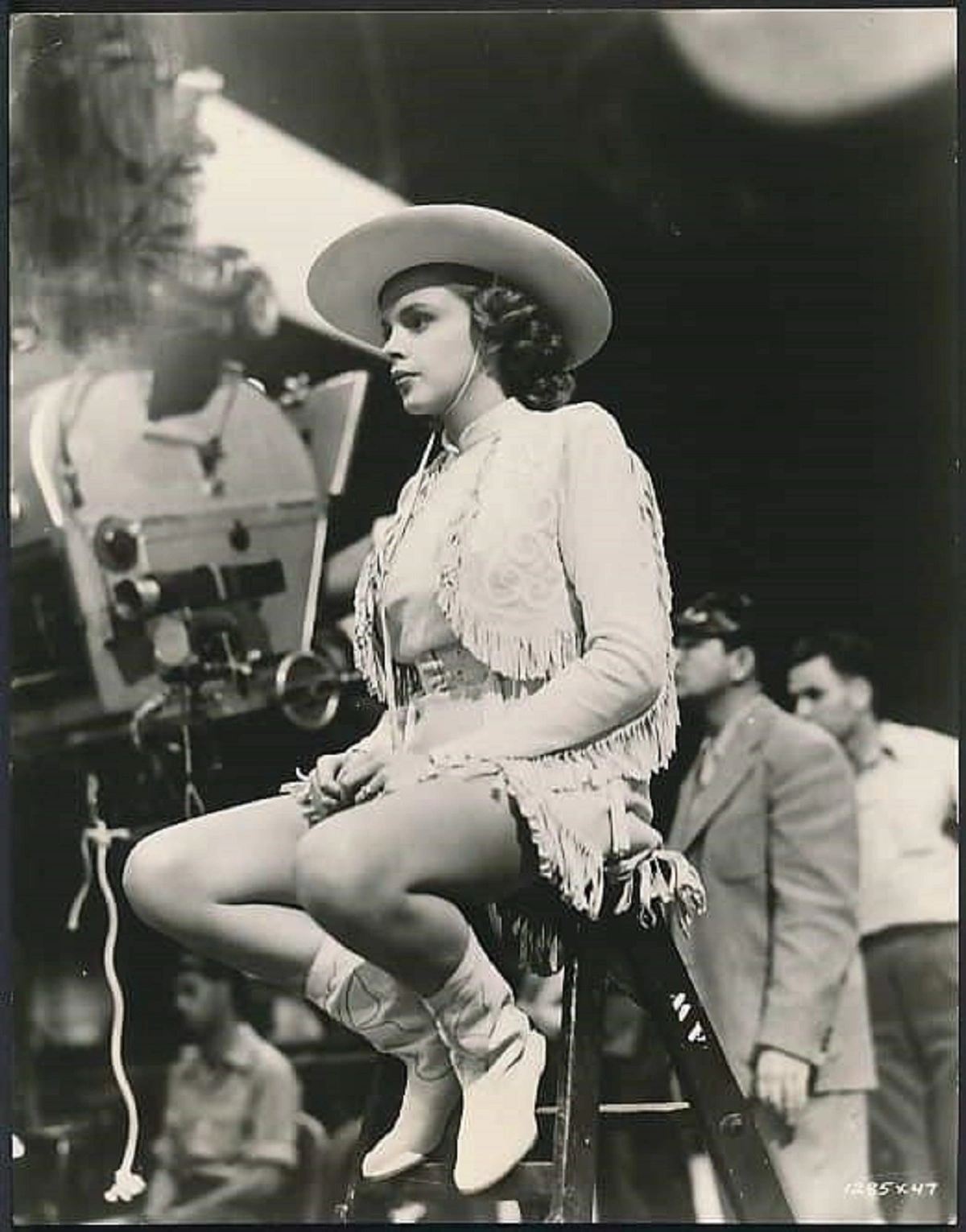 Unearthed: 40 Rare Behind-the-Scenes Photos from Legendary Films