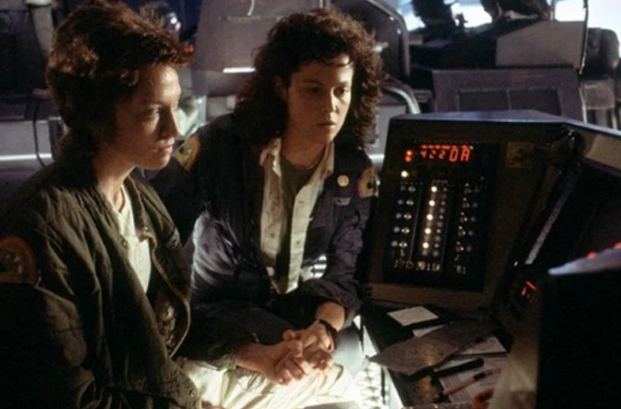 20 Bizarre Facts About 'Alien' That Will Make You Clutch Your Own Face in Fear