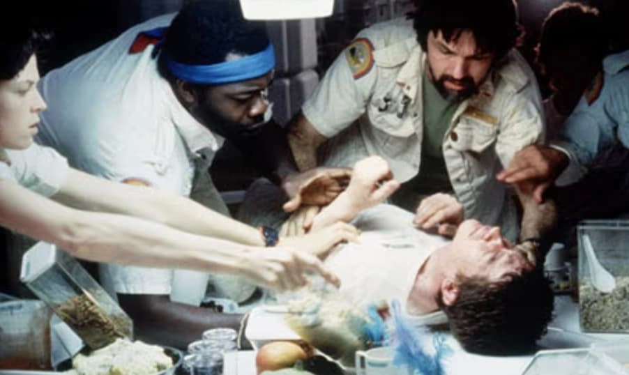20 Bizarre Facts About 'Alien' That Will Make You Clutch Your Own Face in Fear