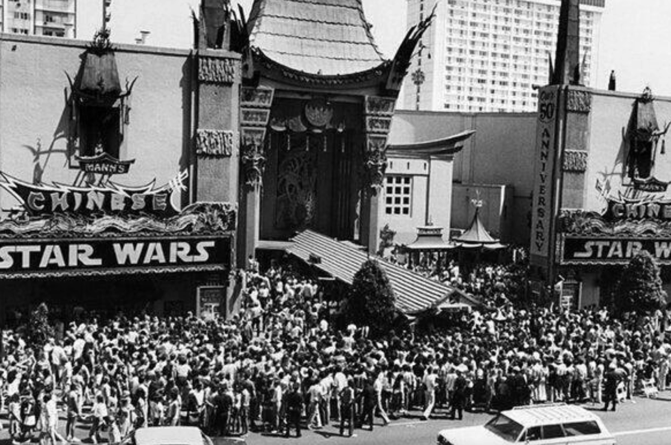 Capturing 1977: A Snapshot of the World in 24 Photos