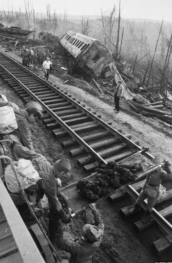 22 Historical Disaster Images to Instill Fear in Nonbelievers