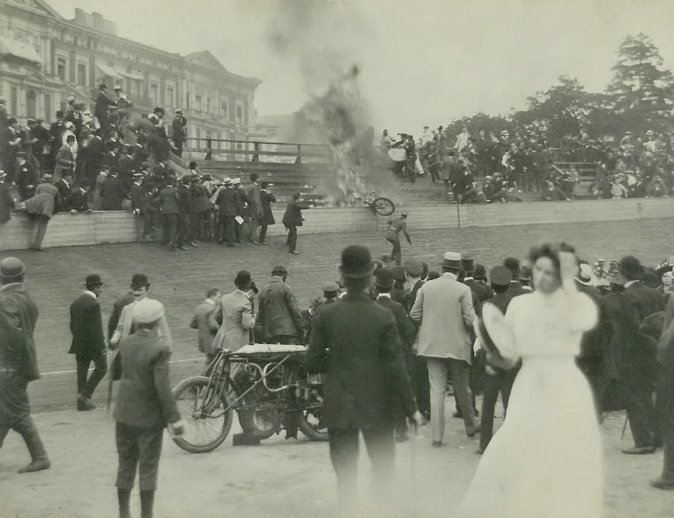 22 Historical Disaster Images to Instill Fear in Nonbelievers