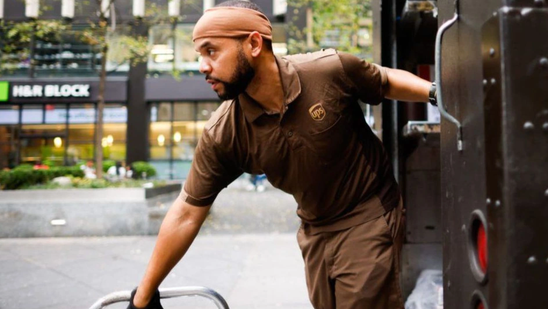 The Top 20 Trendsetting UPS Delivery Drivers