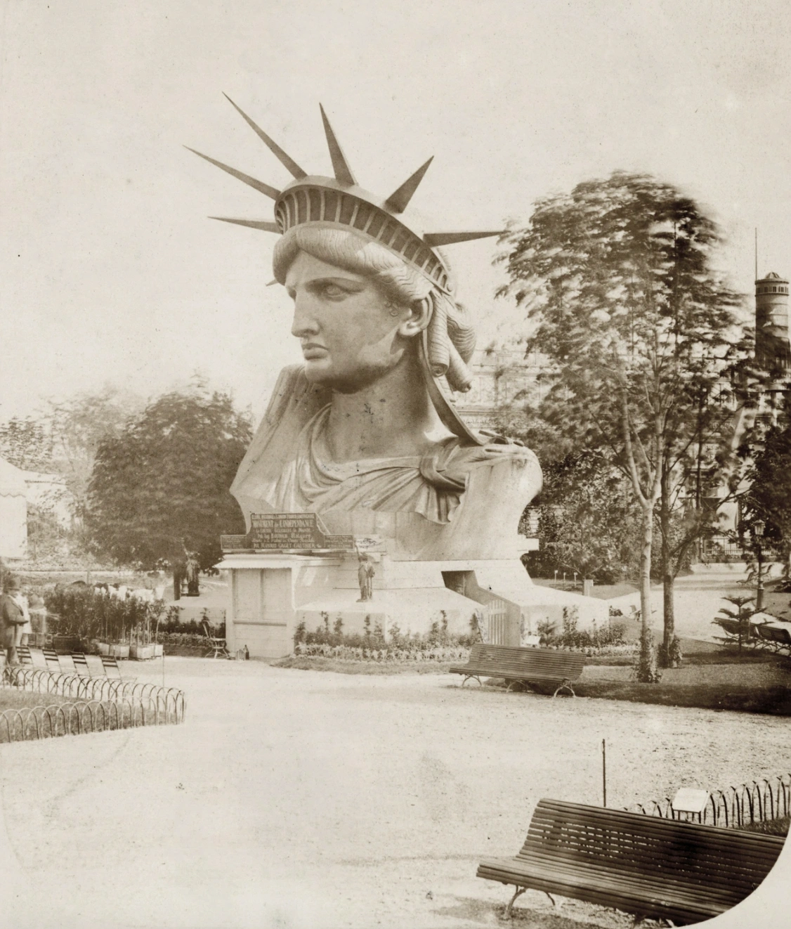 20 Hidden Perspectives: Landmarks and Historical Structures Captured from Uncommon Angles