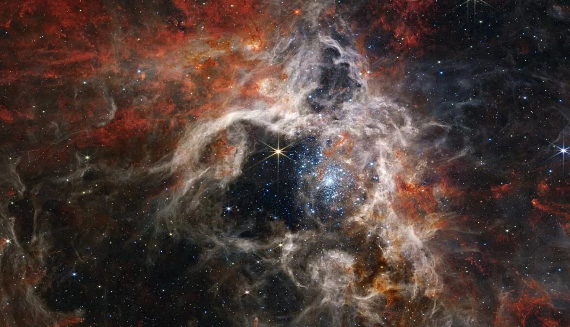 22 Captivating Images of the James Webb Space Telescope