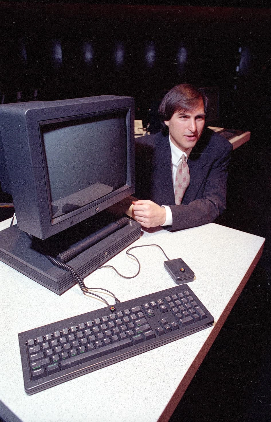 27 Vintage Photos of Tech Titans Before They Changed the World
