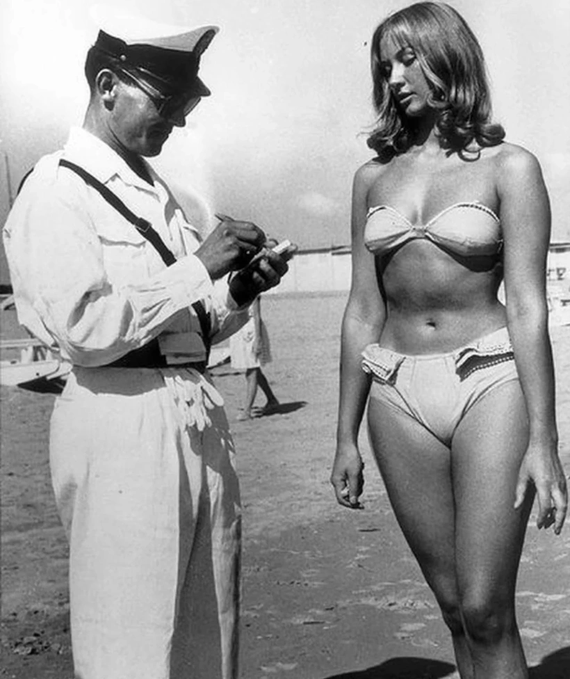 33 Captivating Images Captured in the 1950s