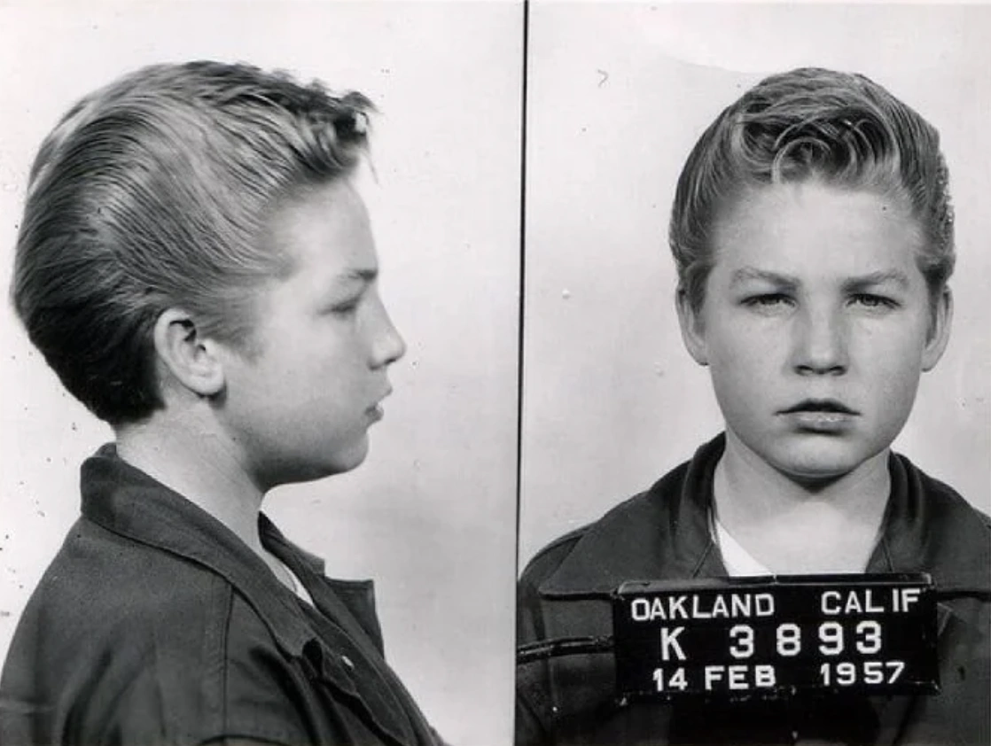 33 Captivating Images Captured in the 1950s