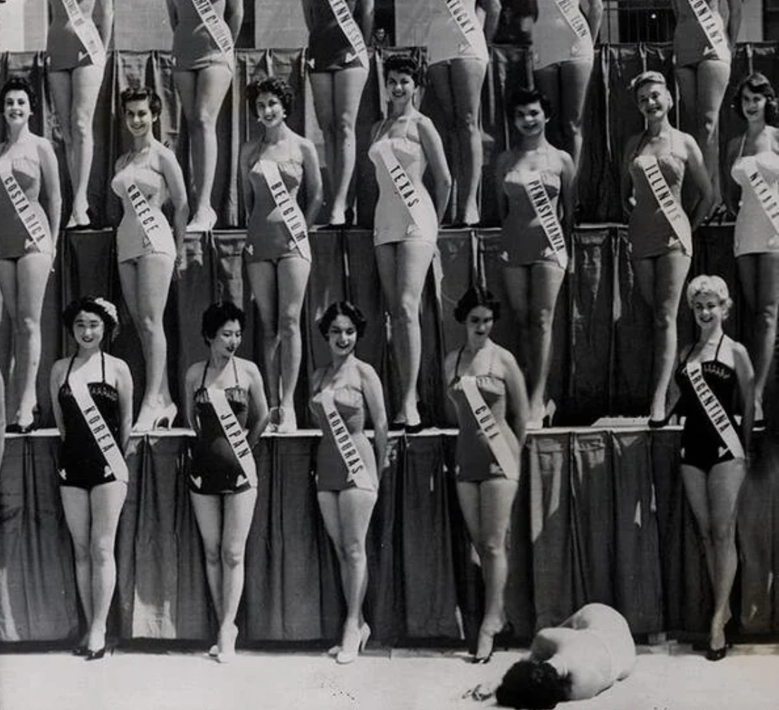 33 Captivating Images Captured in the 1950s