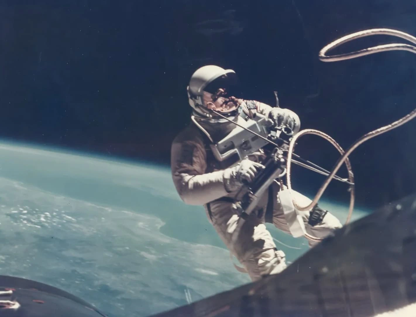 23 Retro NASA Images to Ignite Your Wanderlust