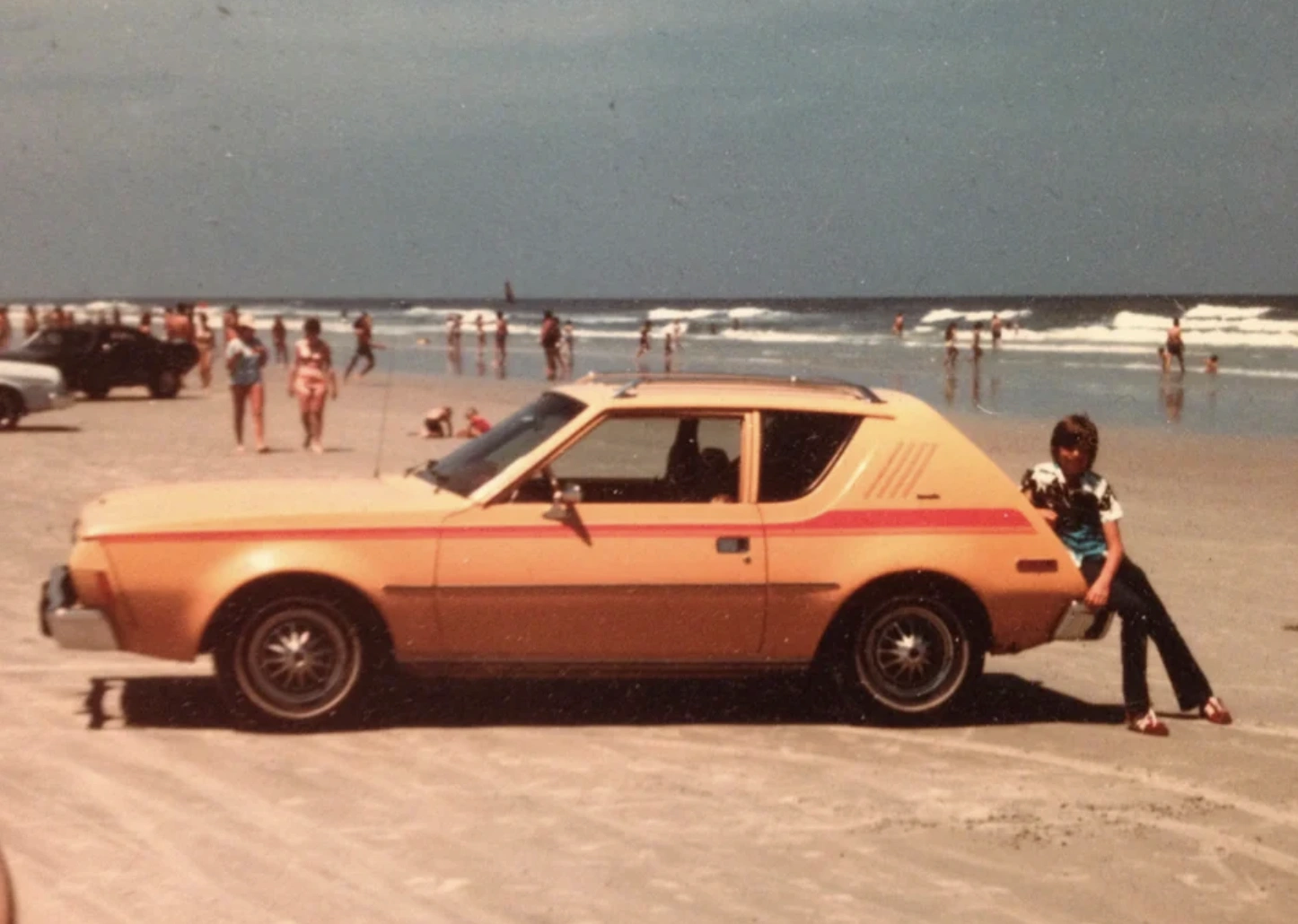 Exploring Daytona Beach: 23 Timeless Images Captured Over the Years