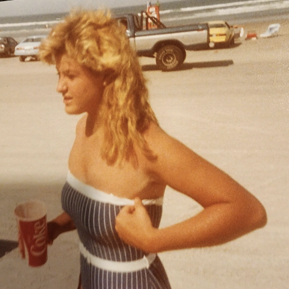 Exploring Daytona Beach: 23 Timeless Images Captured Over the Years