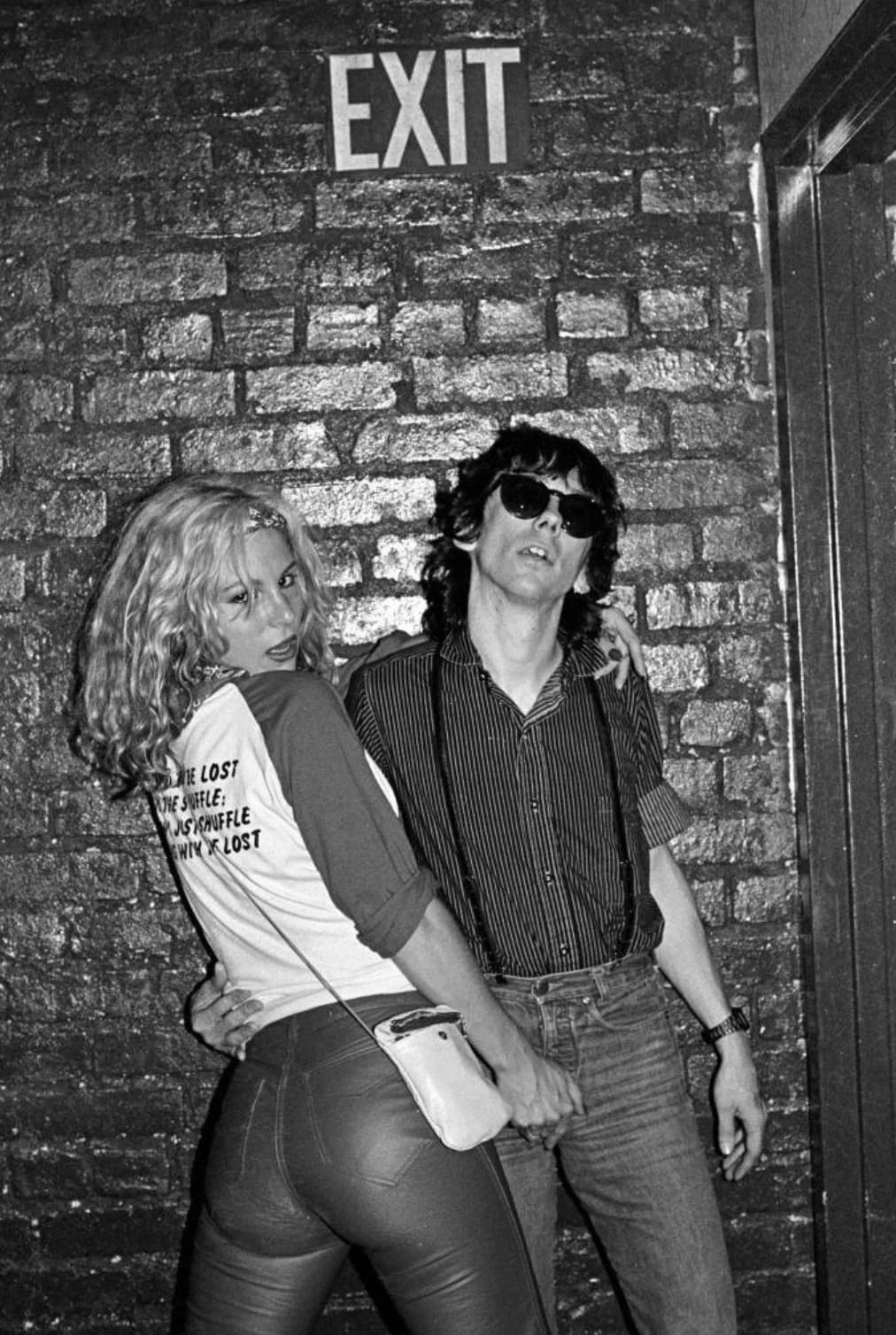 21 Vintage Shots of Rock Legends and Their Fans