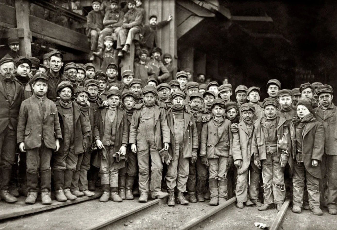 22 Vintage Images of Children Working Hard (Just Kidding!)