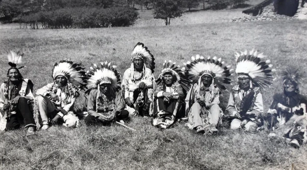 29 Vintage Wild West Photos to Saddle Up and Ride
