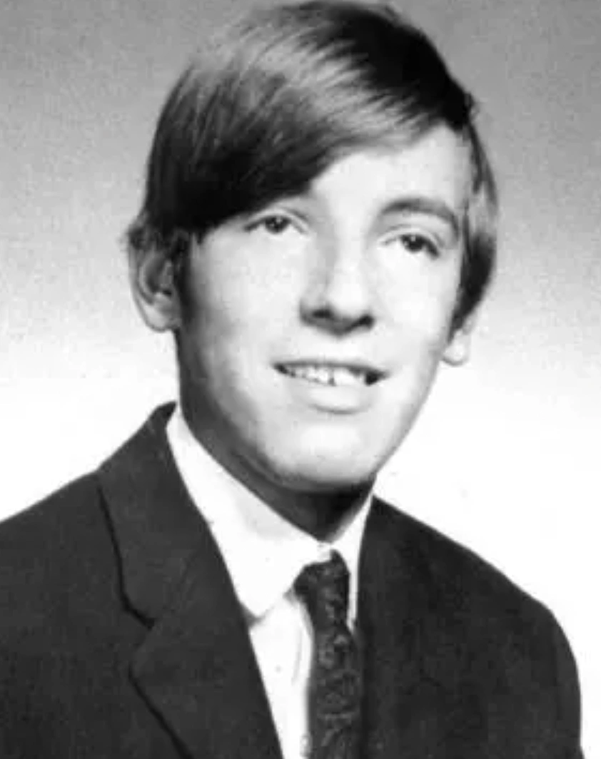 Vintage Snapshots: 22 Rockers in Their Early Days Before Fame