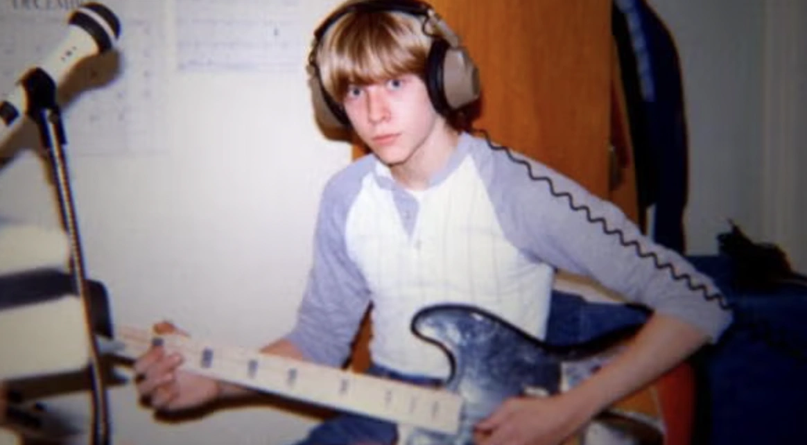 Vintage Snapshots: 22 Rockers in Their Early Days Before Fame