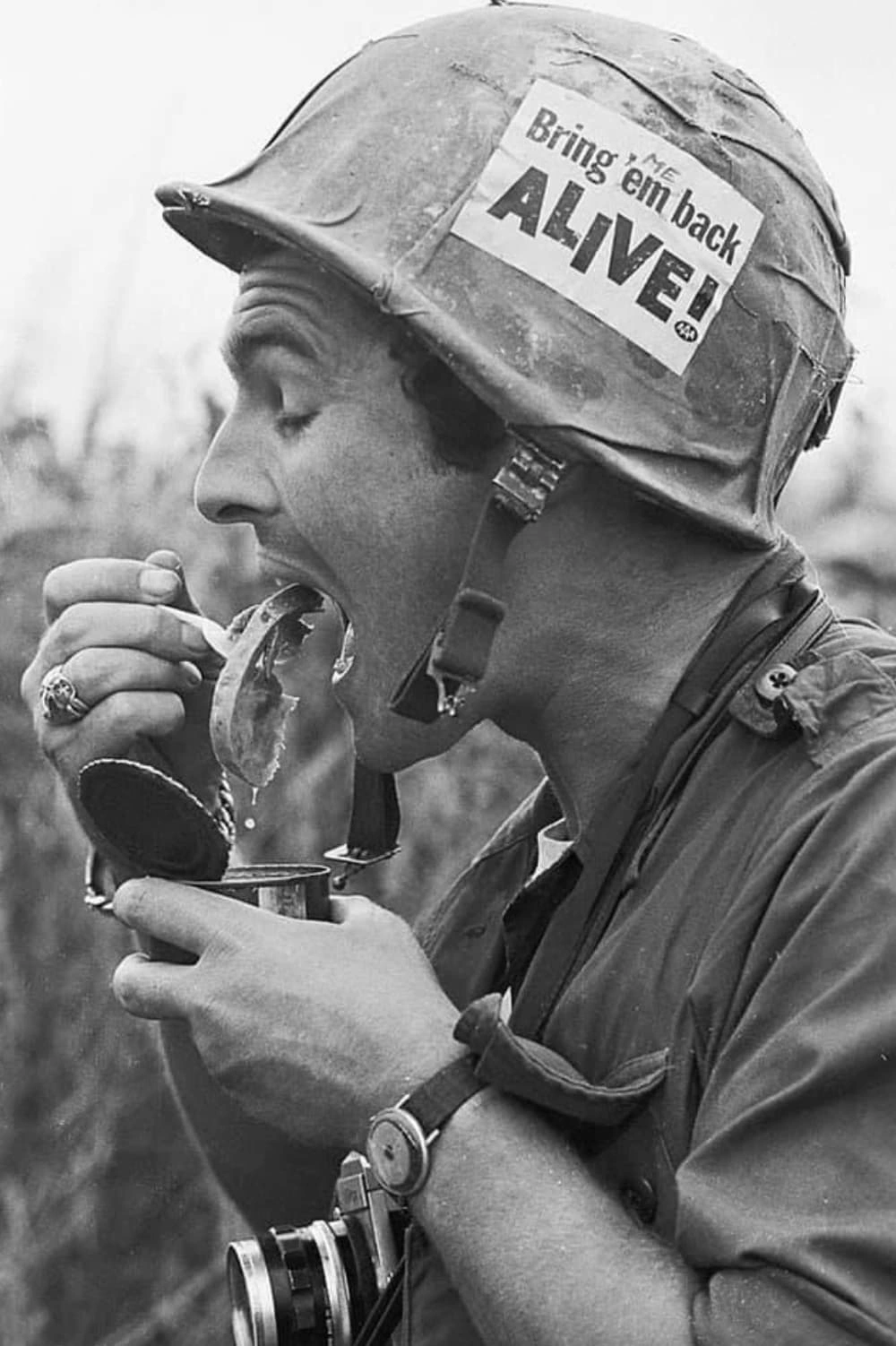 Warriors Through Time: 24 Captivating Historical Images of Battle-Tested Soldiers