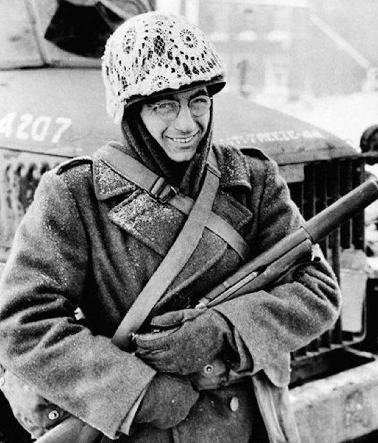 Warriors Through Time: 24 Captivating Historical Images of Battle-Tested Soldiers