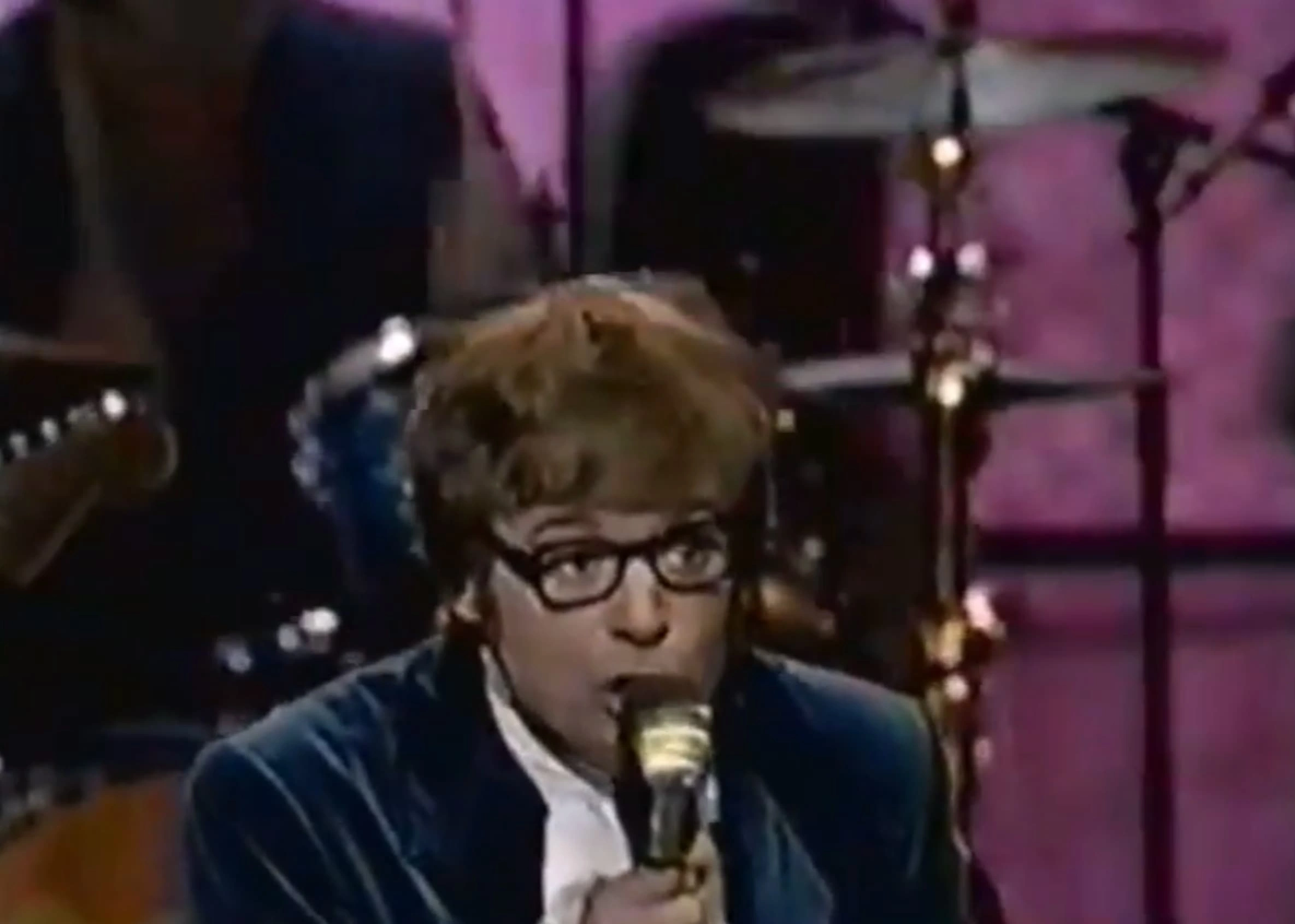 43 Nostalgic MTV Photos to Commemorate 43 Years of Music Television