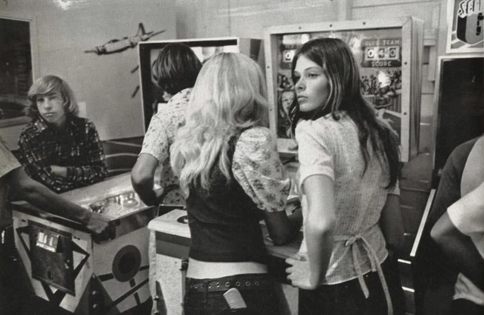 18 Vintage Pinball Masters Who Scored Big: A Snap Collection