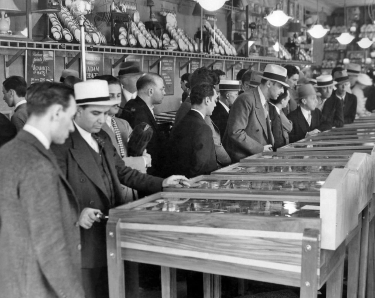 18 Vintage Pinball Masters Who Scored Big: A Snap Collection